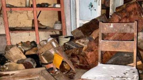 AREA 1: Restaurant Storage - 005b - IMG_1801b 576.jpg