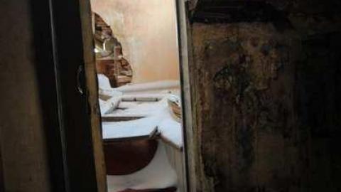 snow apples - City-Orchards179.jpg