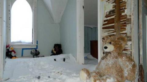 Polka Dot Door Gang - Polka-Dot-Door-Gang-House27.jpg