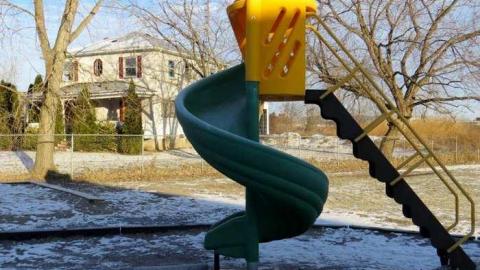 Inner City Horror Story - Between-Church-and-Lumber24.jpg