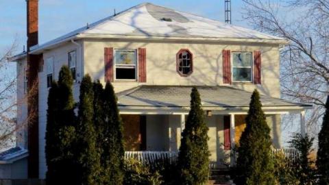 Inner City Horror Story - Between-Church-and-Lumber33.jpg