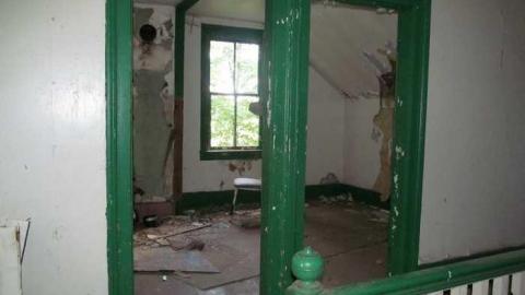 Before the boards - Christian-Hoover-House124.jpg