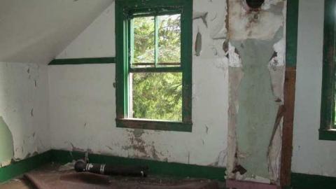 Before the boards - Christian-Hoover-House169.jpg