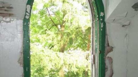 Before the boards - Christian-Hoover-House128.jpg