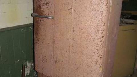 Before the boards - Christian-Hoover-House130.jpg