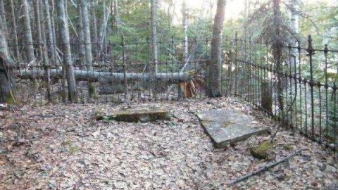 Hidden Cemetery photo 2