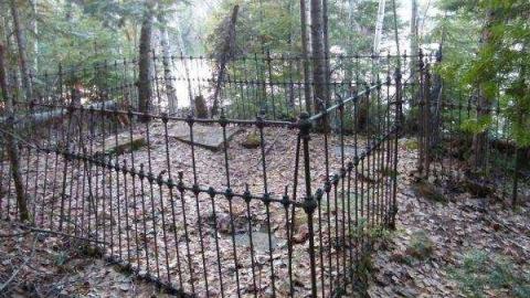 Hidden Cemetery photo 4