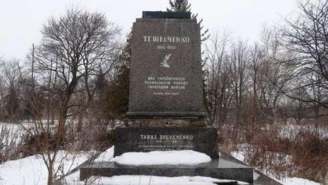 2013 Visit - Taras-Shevchenko-Park42.jpg