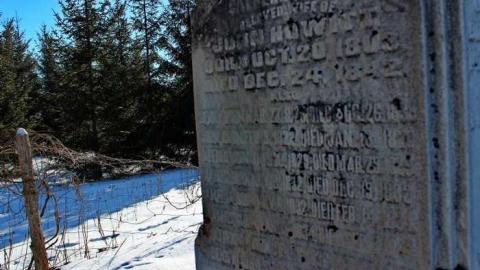 Howitt friends and family - Howitt-Pioneer-Cemetery41.jpg