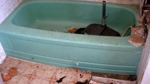 Photo from Coons Making A "Racquet"