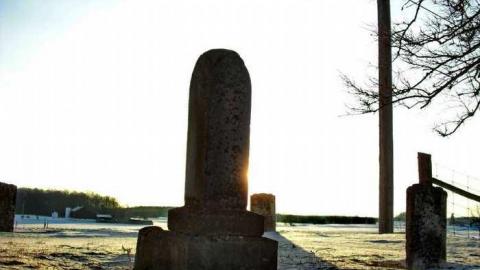 Chosen Spot - Crossroads-Pioneer-Cemetery5.jpg