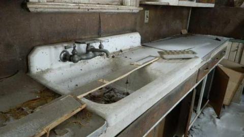 Possum Hook House - Hung-Up-On-Line-8950.jpg