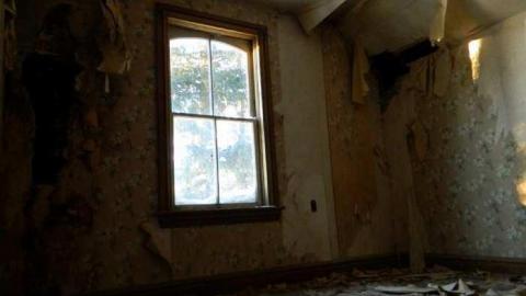 Possum Hook House - Hung-Up-On-Line-8974.jpg