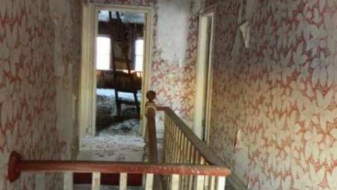 Possum Hook House - Hung-Up-On-Line-8975.jpg