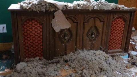 Ugly With a View - Green-Hill-Side44.jpg