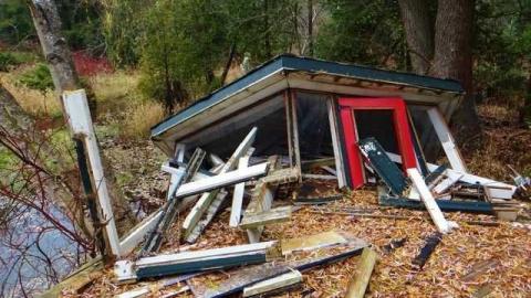 Ugly With a View - Green-Hill-Side35.jpg