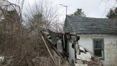 As far as decay can get - 012.jpg