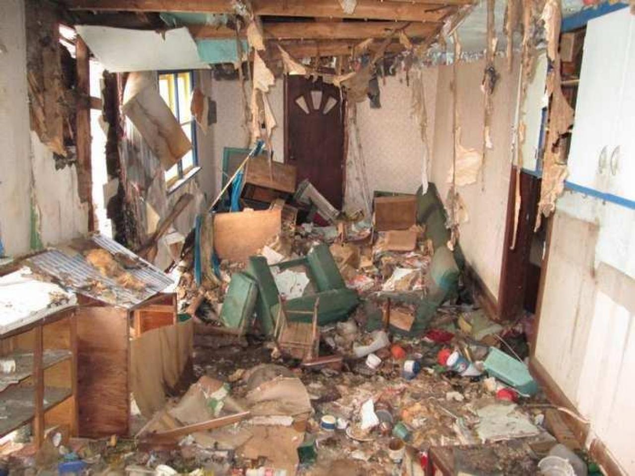 As far as decay can get - 014.jpg