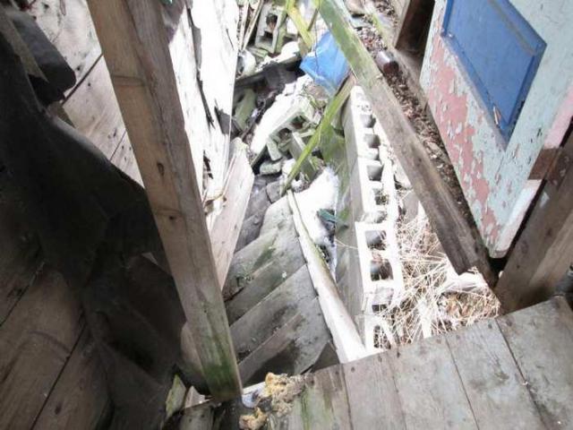 As far as decay can get - 019.jpg