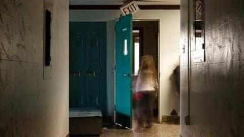 Oct '09 - A Chance Encounter - Dundas-District-Public-School25.jpg