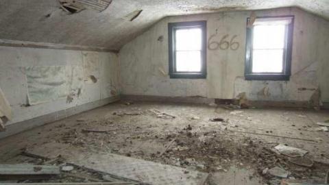 Photo from In & Out in Seconds