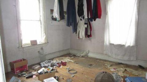 Green Porch - Homeless - 14.jpg