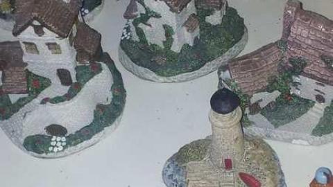 How is this left? - Abandoned-Cat-Lady-House327.jpg