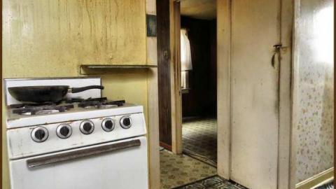 295 West Side Rd - 012 - IMG_0073b.jpg