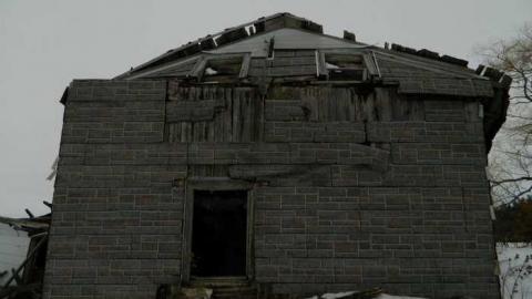 Collapsed Pioneer Log Home - Collapsed-Pioneer-Log-Home2.jpg