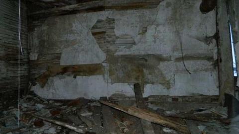 Collapsed Pioneer Log Home - Collapsed-Pioneer-Log-Home18.jpg