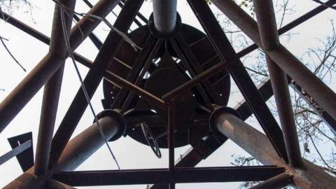 Nov 17, 2012 - Queenston-Cold-War-Antenna18.jpg