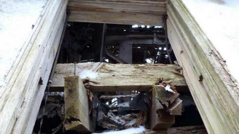 First Timer - Dilapidated-old-house-and-3-barn6.jpg