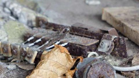 Dilapidated old house and 3 barn photo 3