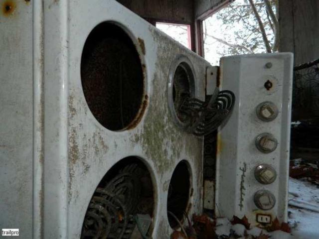 Collapse Imminent On 10th Line photo 4