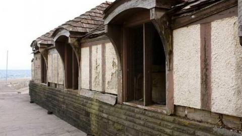 Mid March 2013 - Edgemere-Mansion101.jpg