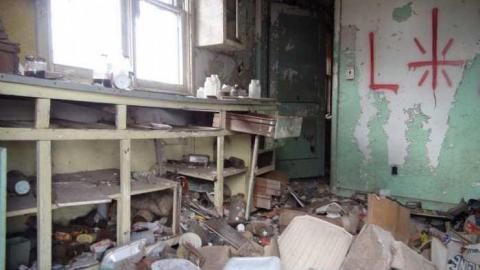 April Fools 2013 - Mess-on-Dundas25.jpg