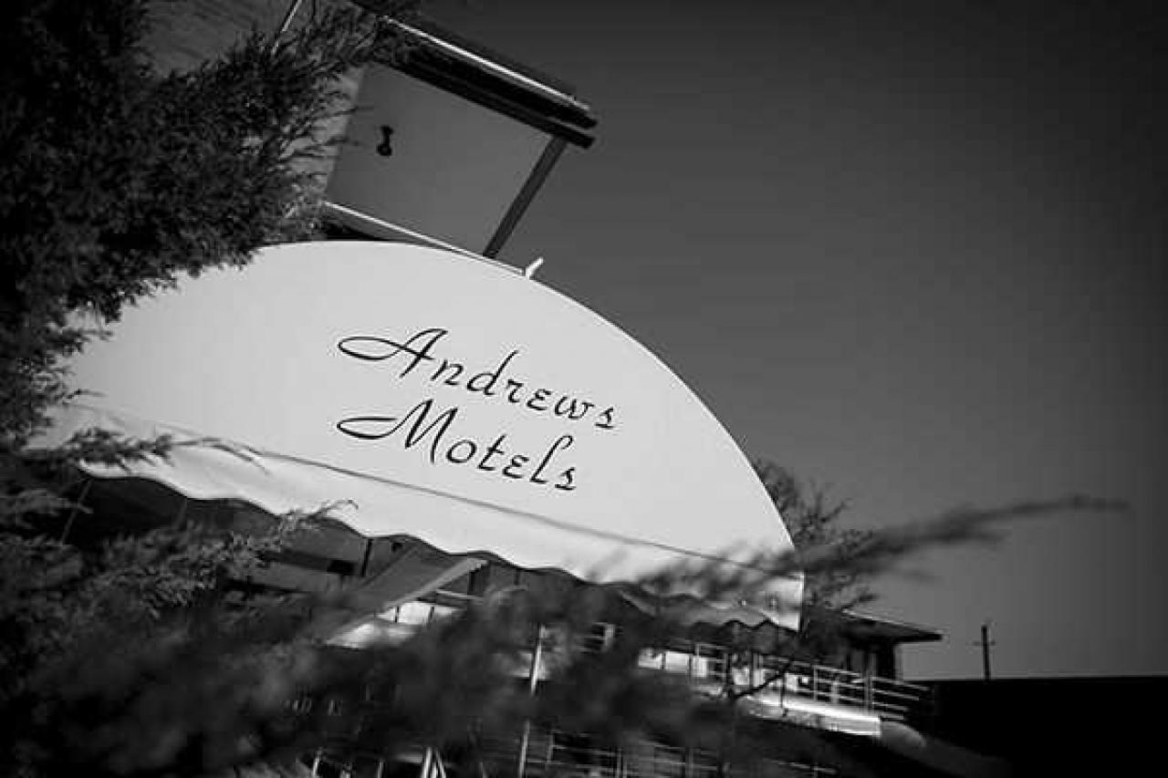 Motelevision  - Andrews-Motel71.jpg