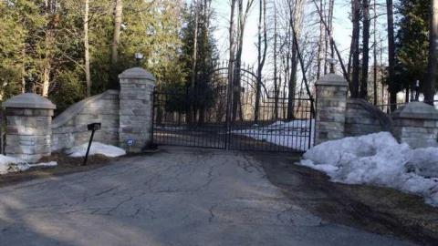 Sad News - Caledon-Credit-Estate39.jpg