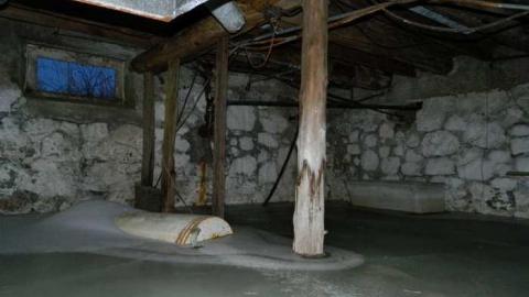 March 2013 - Sideroad-25-Farmhouse53.jpg