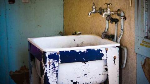 Lovely House - Airport-Parkway3.jpg