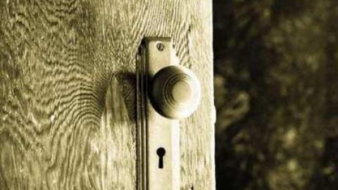 Lovely House - Airport-Parkway25.jpg