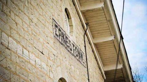 Simply Cool - Ernestown-Railway-Station75.jpg