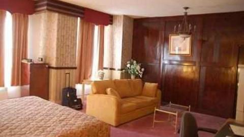 Hotel Quinte in Belleville - Belleville, Ontario