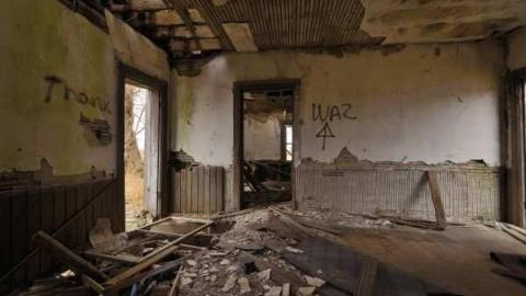 April 2013 - Norton-Line37.jpg