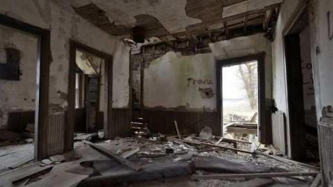 April 2013 - Norton-Line15.jpg