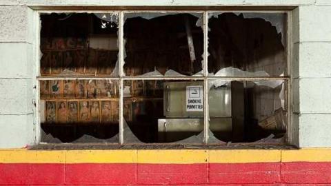 June 2010 - Consumers-Glass43.jpg