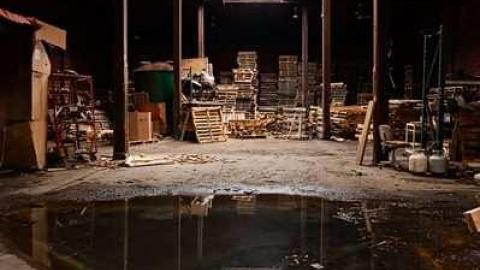 June 2010 - Consumers-Glass4.jpg