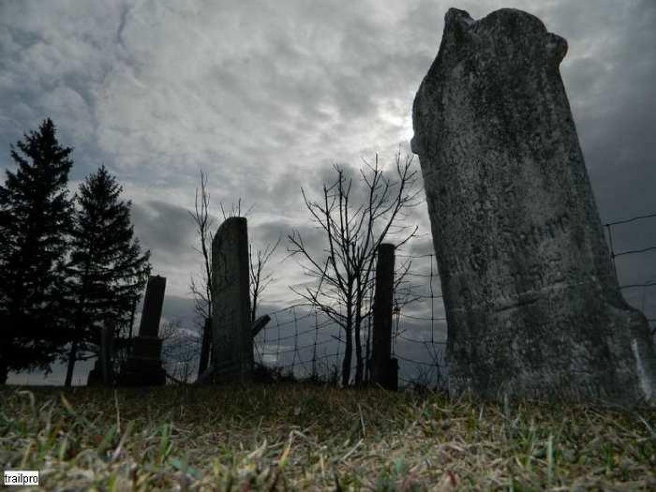 St. Jacobs "Gods Acre" - Lutheran-Pioneer-Cemetery9.jpg