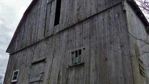 Abandoned? Yes it is - P1010724e.jpg