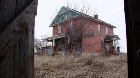 April 15 2013 - 2013 April_2707D16.jpg